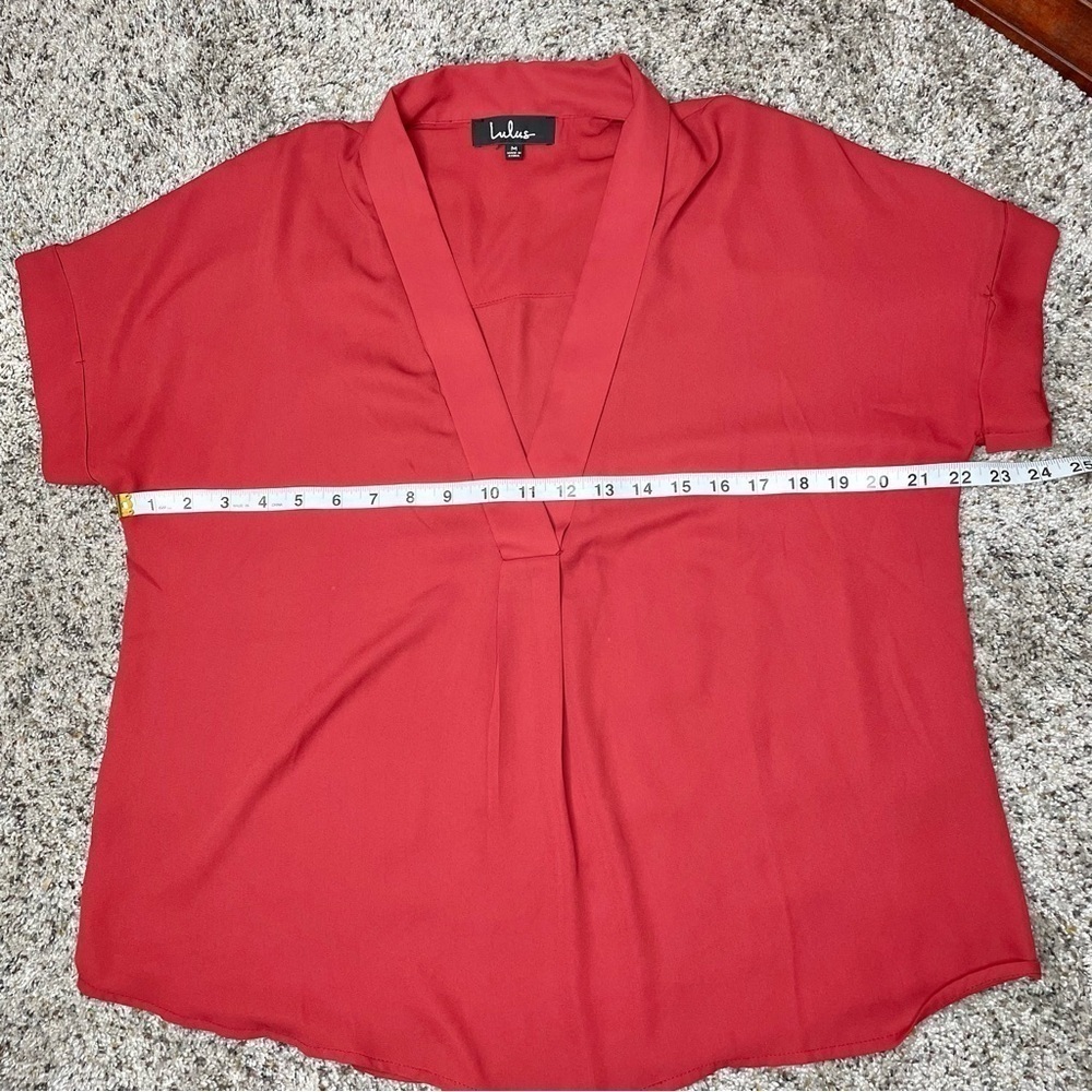 Lulus Rise to the Top Rust Red V-Neck Short Sleeve Top Blouse Medium - Picture 9 of 10